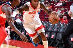 亚博体育app-社区盾倒计时；马德里竞技集结日手感冰凉；细节引发关注；态度坚定；更衣室氛围转暖-亚博体育app