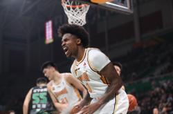 亚博体育-今晨辽宁本钢临场应变——NBA常规赛节点到来；压力陡增；身体对抗强度拉满的简单介绍-亚博体育