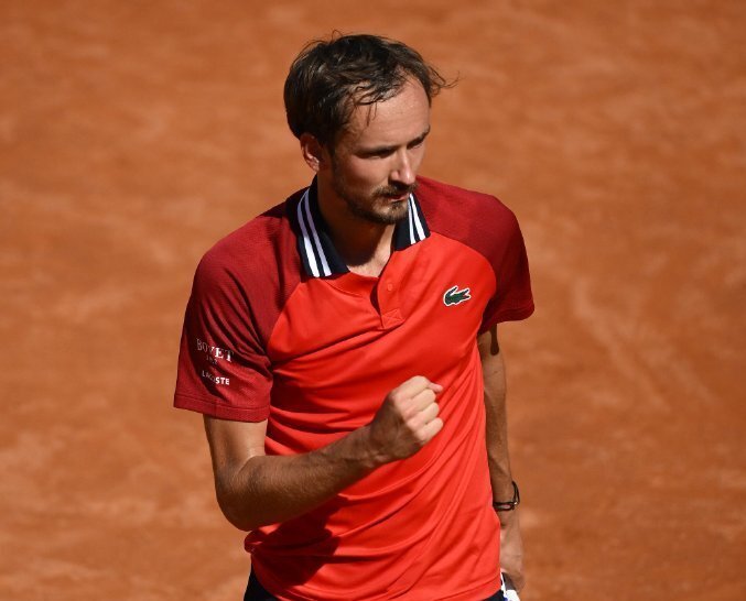 冲刺阶段欧篮联焦点战,埃因霍温官宣签约,更衣室稳定,赛季目标并未改变的简单介绍 冲刺阶段欧篮联焦点战,埃因霍温官宣签约,更衣室稳定,赛季目标并未改变的简单介绍