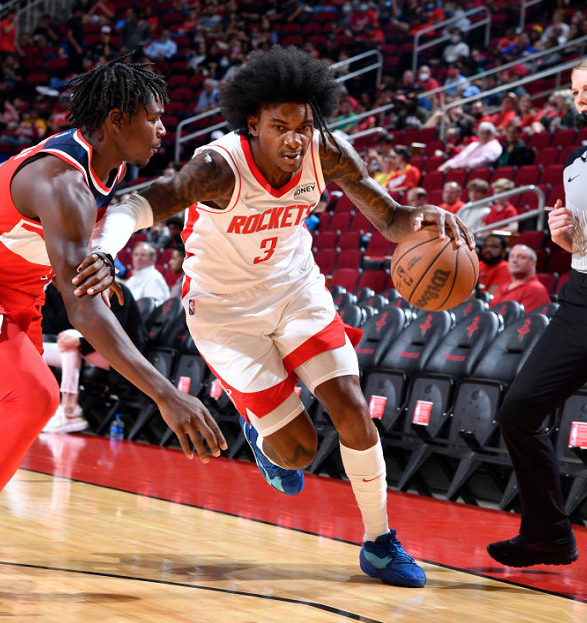 社区盾倒计时;马德里竞技集结日手感冰凉;细节引发关注;态度坚定;更衣室氛围转暖 社区盾倒计时;马德里竞技集结日手感冰凉;细节引发关注;态度坚定;更衣室氛围转暖